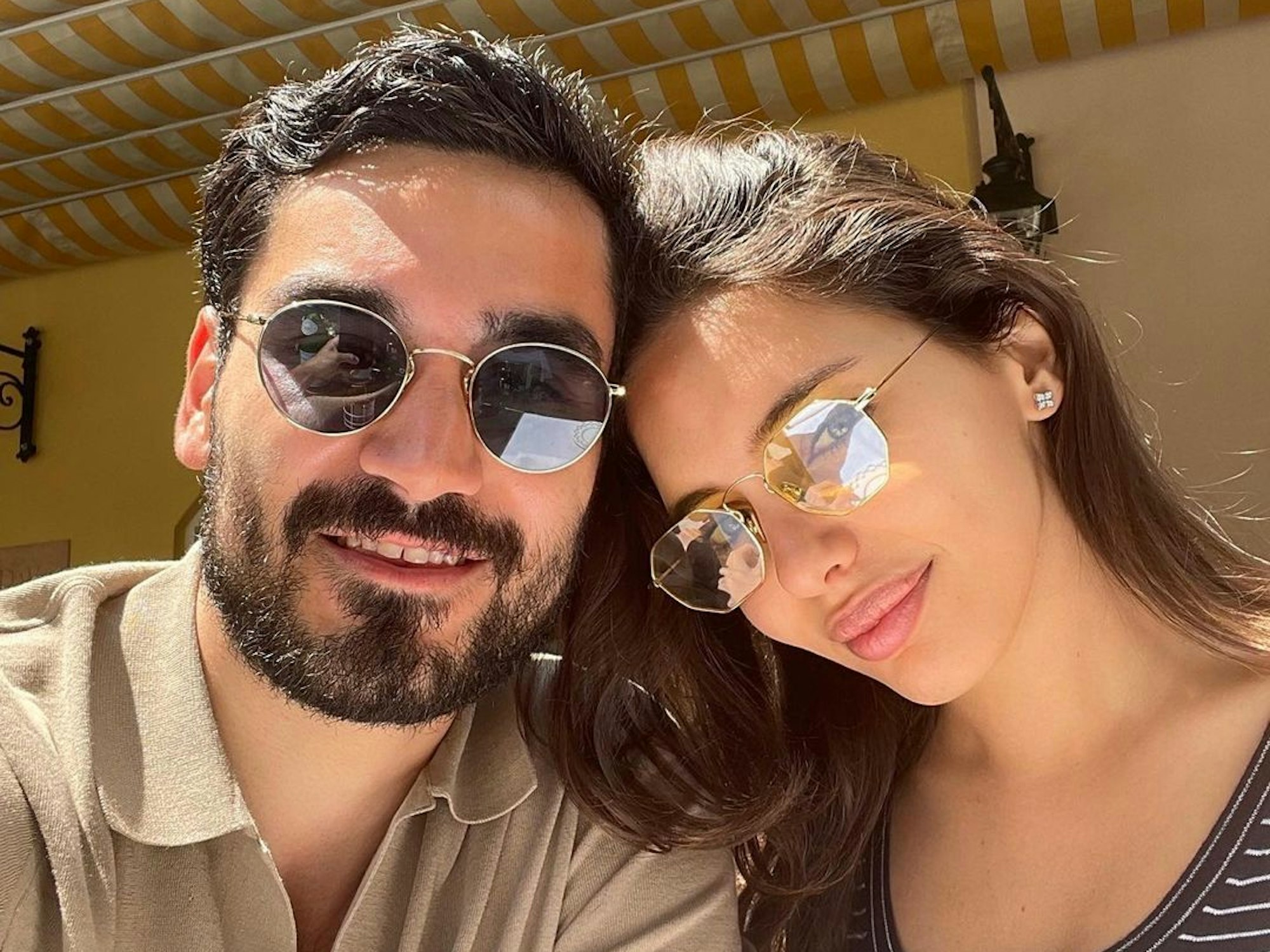 Ilkay Gündogan und Freundin Sara Arfaoui beim gemeinsamen Italien-Urlaub auf einem Selfie