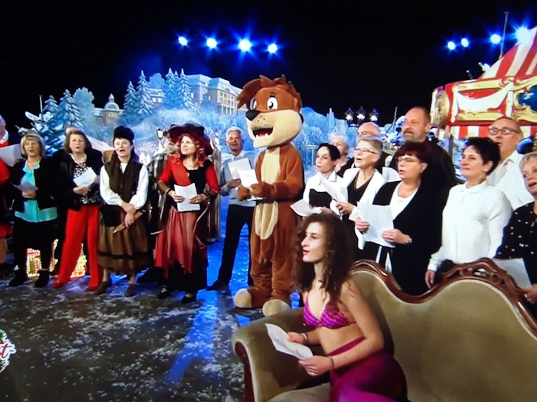 Florian Silbereisen wusste, wie er sein Publikum überrascht: Er holte auch Meerjungfrauen zum Adventssingen im MDR.