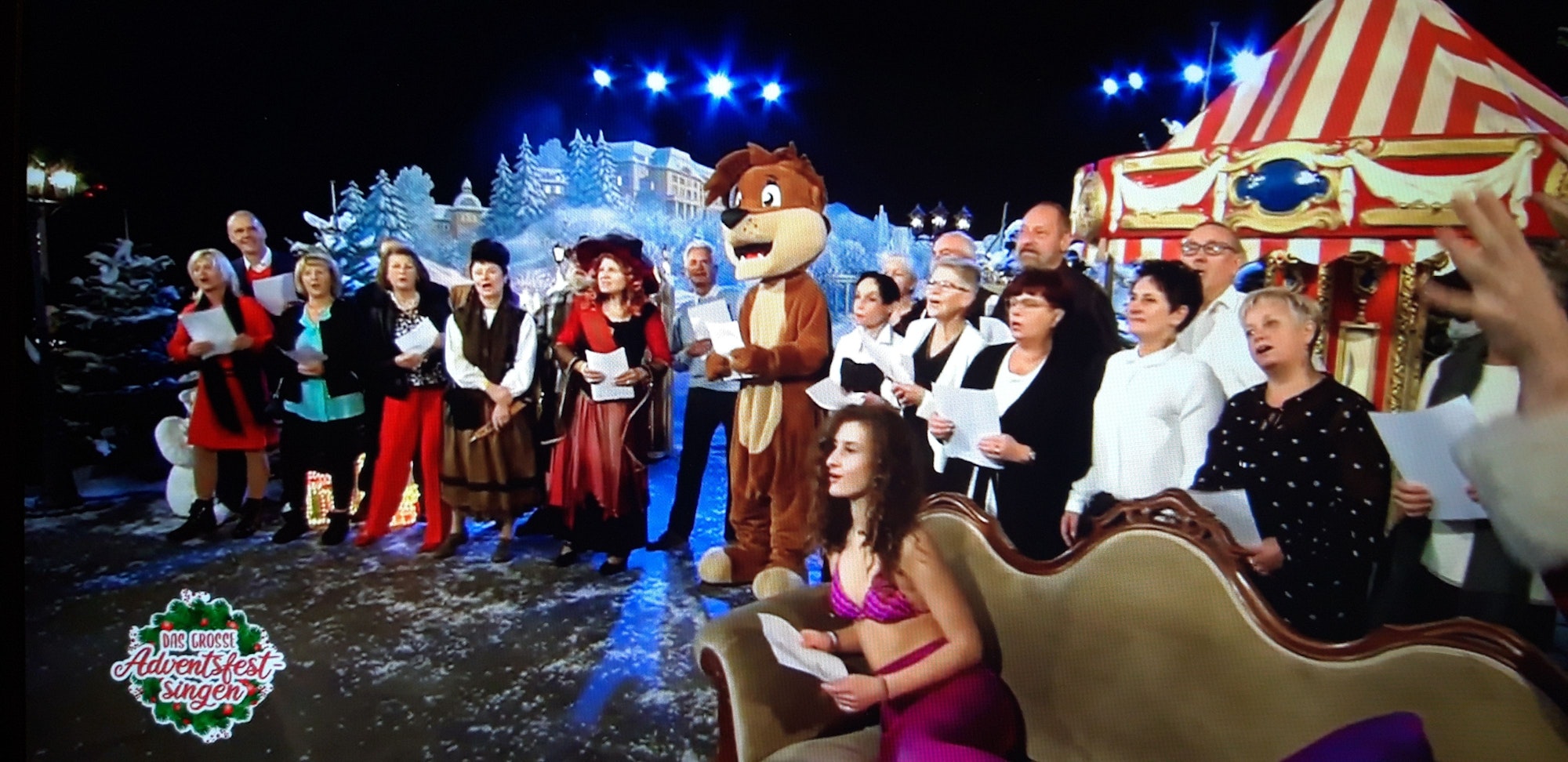 Screenshot aus der MDR-Show „das große Adventsfestsingen“ im MDR.