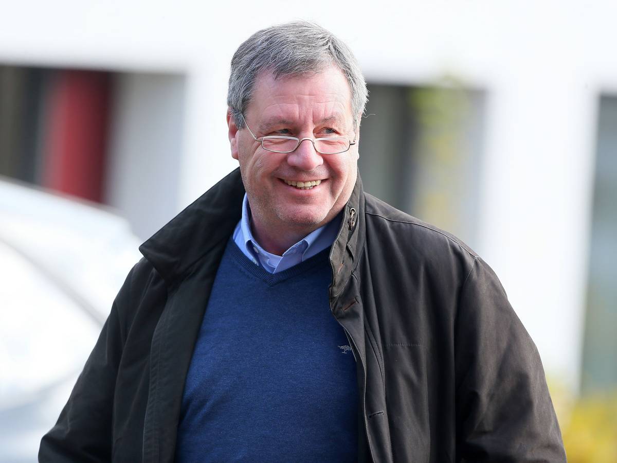 Werner Wolf lacht in die Kamera