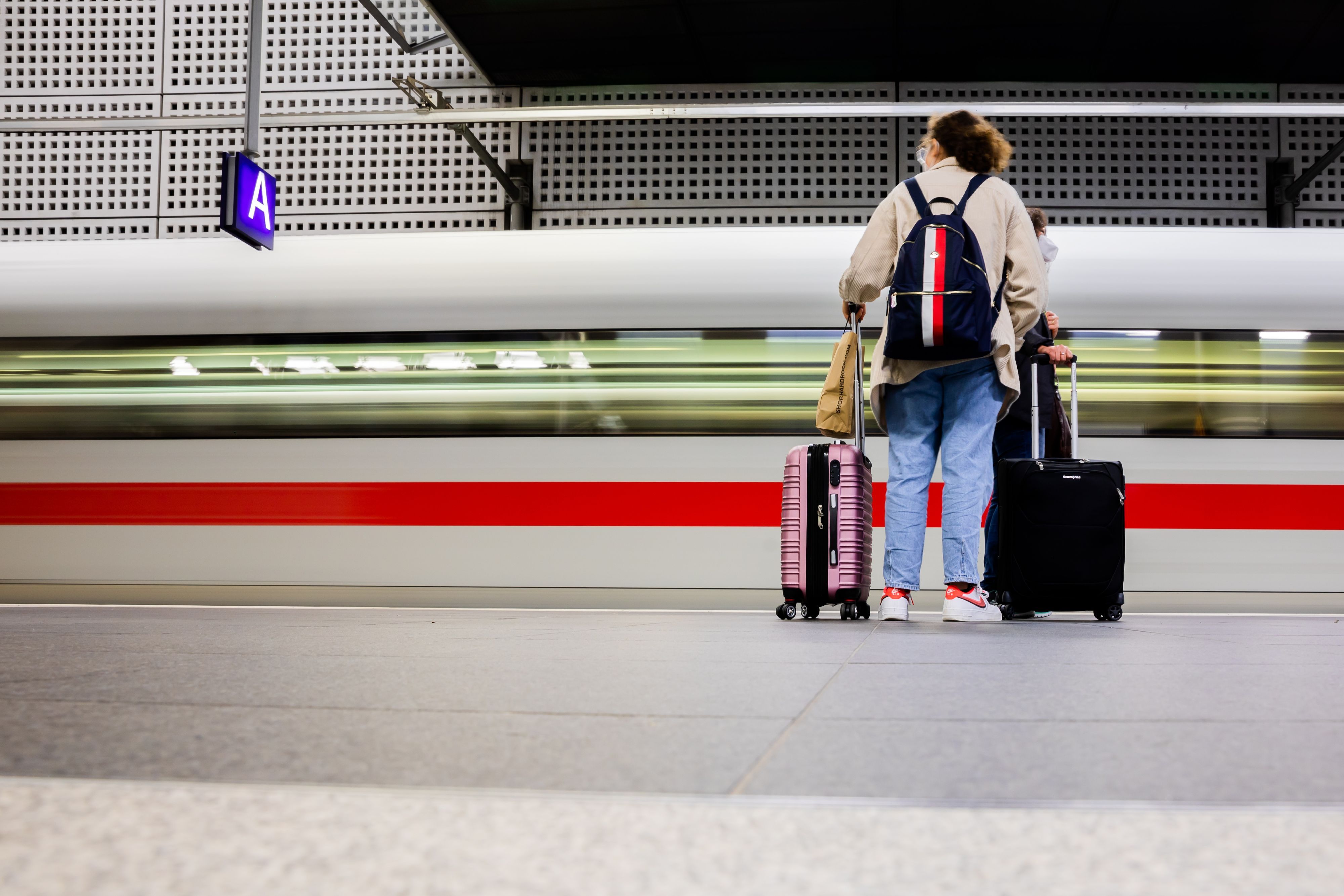 Die Deutsche Bahn (hier ein Symbolfoto) informiert über den geänderten Fahrplan.