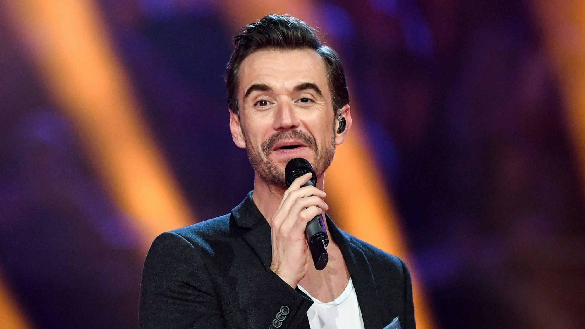 Florian Silbereisen steht bei der Show „Schlagerchampions – Das große Fest der Besten“ auf der Bühne.