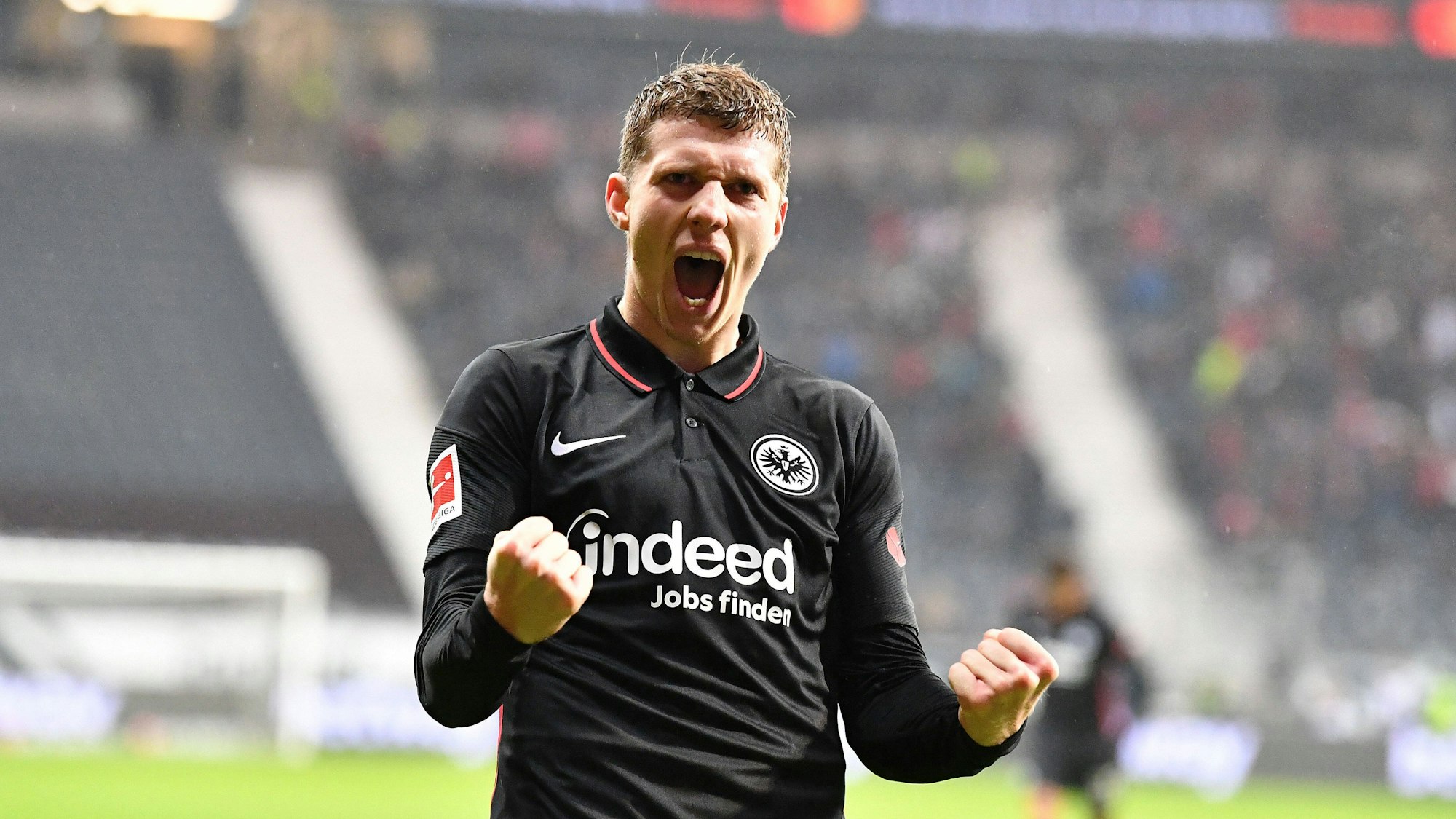 Kristijan Jakic jubelt über sein Tor gegen Bayer Leverkusen