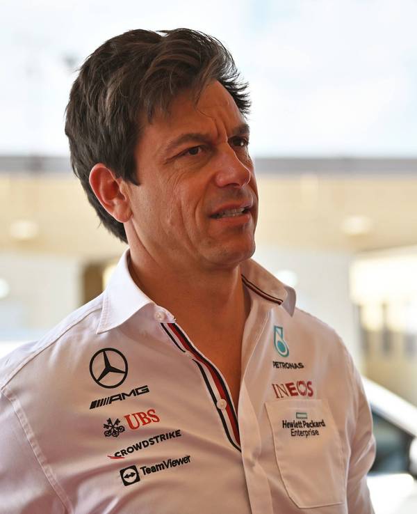 Toto Wolff beim Rennen in Abu Dhabi