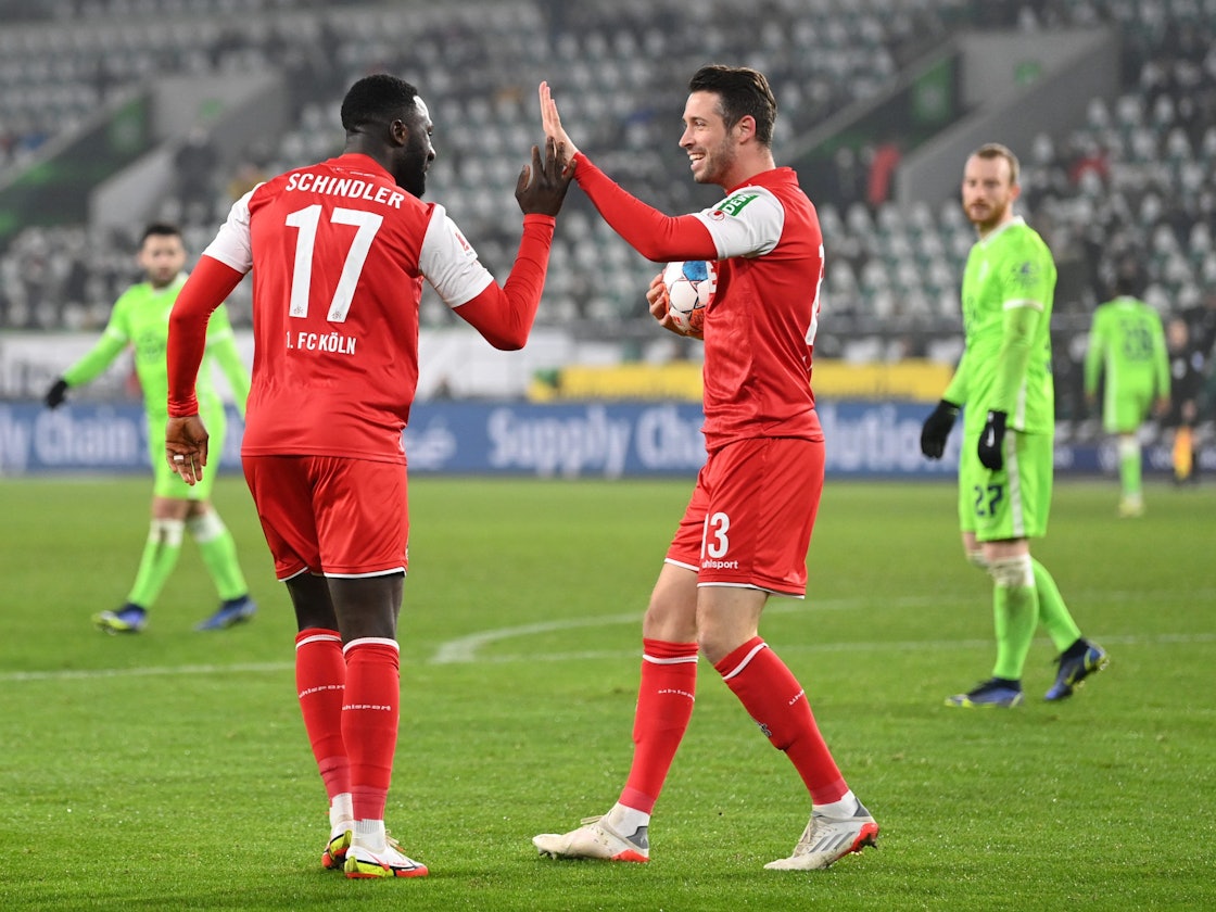 Mark Uth und Kingsley Schindler jubeln für den 1. FC Köln