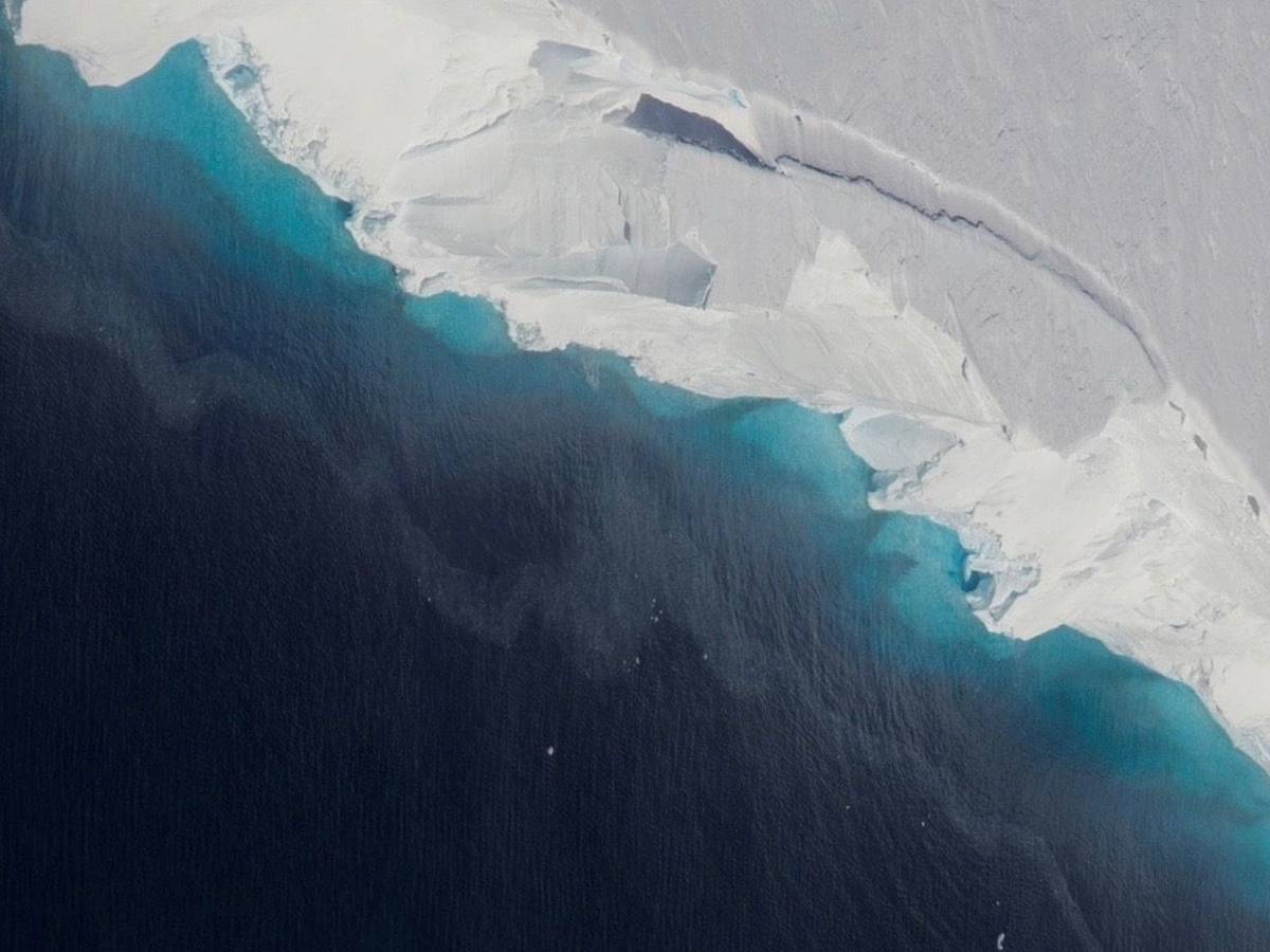 Der Thwaites-Gletscher auf einer undatierten Aufnahme, die aus der Luft gemacht wurde. Forscher haben vor einem „dramatischen Wandel“ an dem gigantischen Gletscher gewarnt.