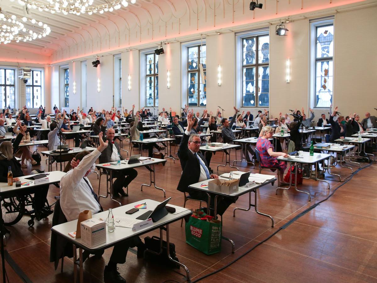 24.06.2021
Köln:
Ratssitzung mit Neuwahl von drei Dezernenten im Gürzenich
Foto: Martina Goyert