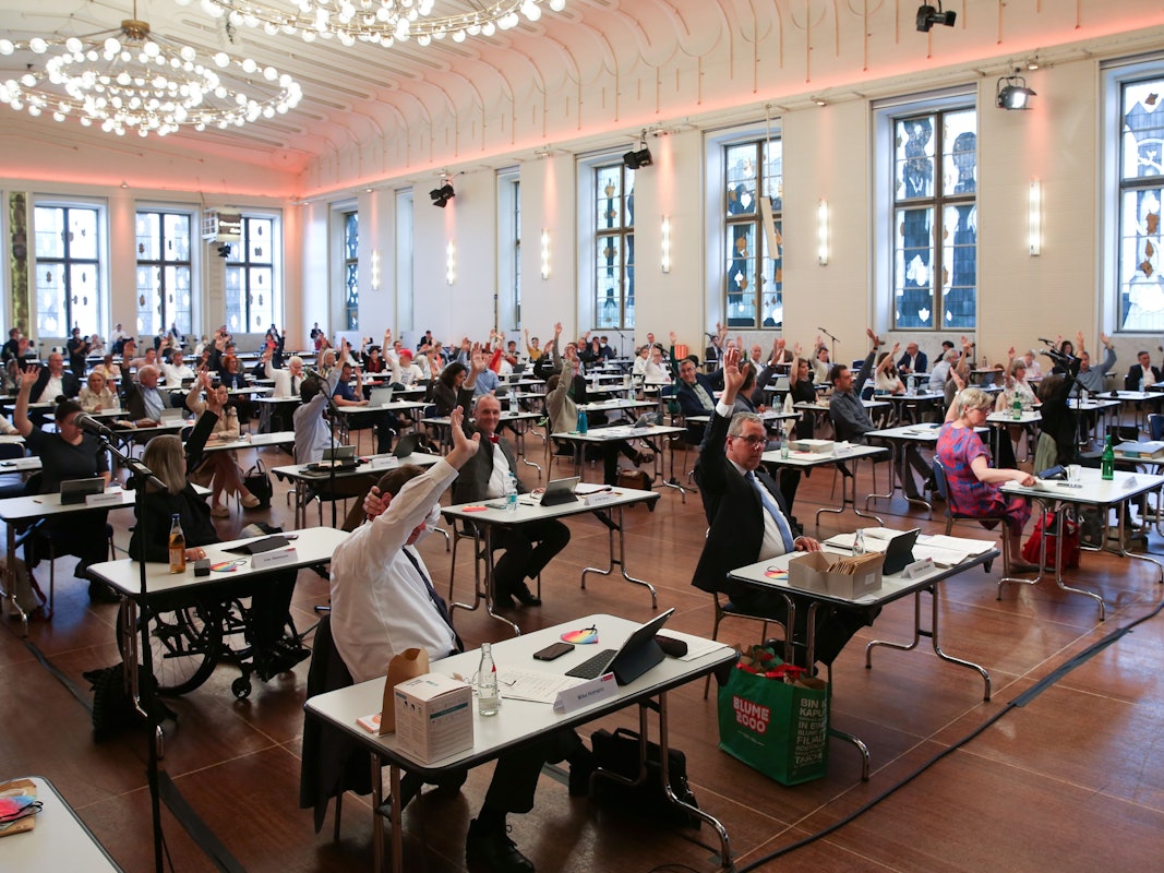 24.06.2021
Köln:
Ratssitzung mit Neuwahl von drei Dezernenten im Gürzenich
Foto: Martina Goyert