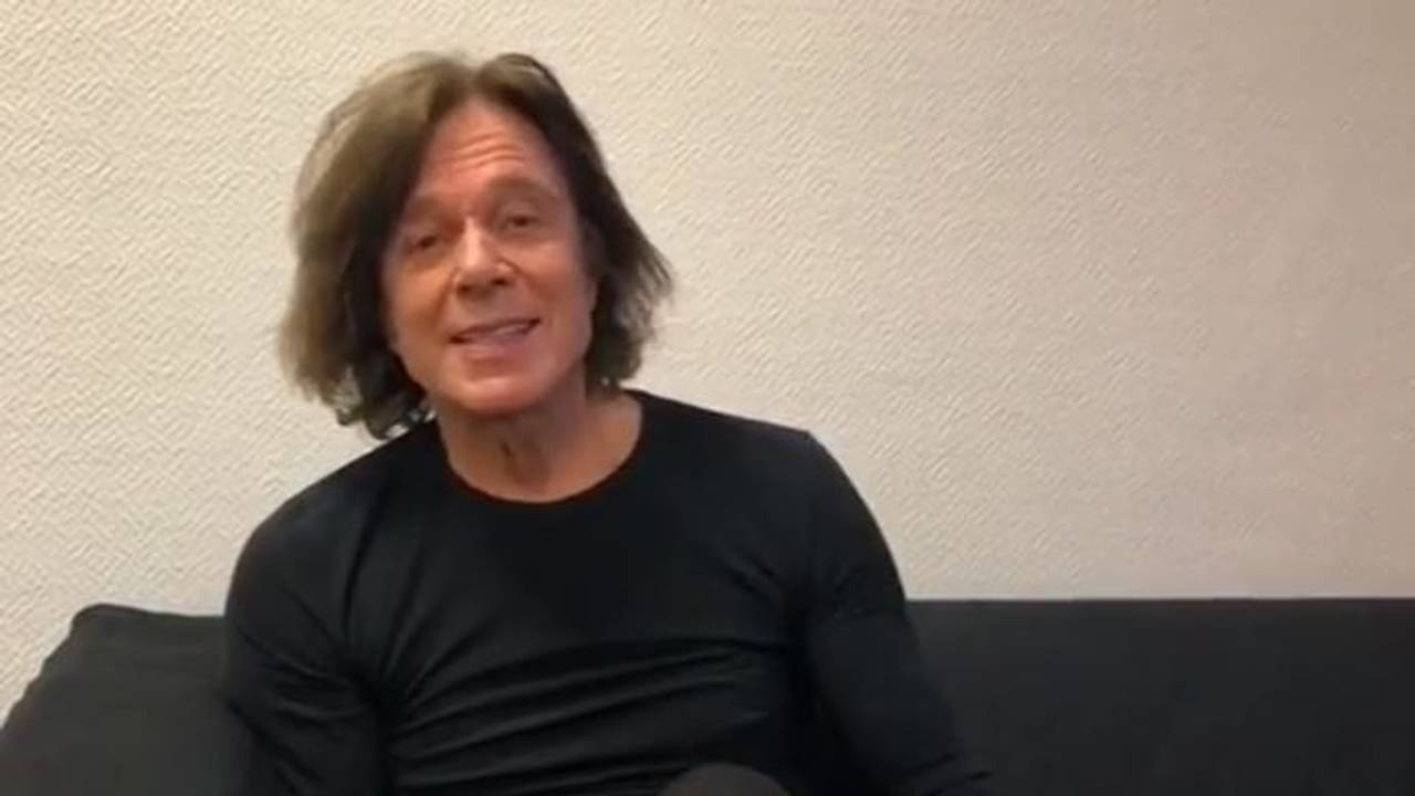 Jürgen Drews spricht normalerweise jede Woche in seinem Podcast über sein Leben: Doch plötzlich gibt es einen Ausfall des Formates. Warum? Das Foto stammt aus einem Video vom März 2019 auf seinem Instagram-Account.