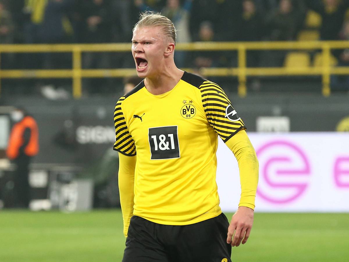 Erling Haaland jubelt über sein Tor gegen Fürth.