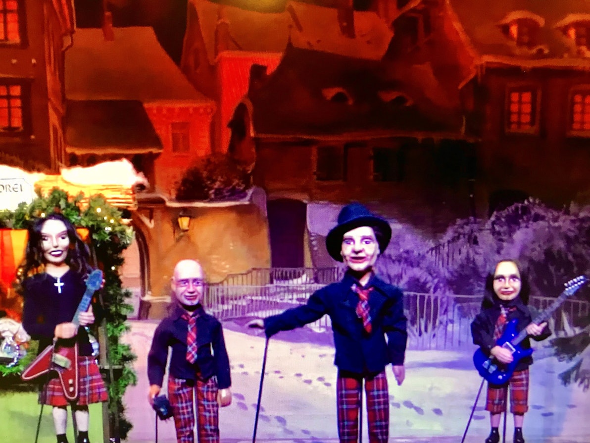 Brings als Puppen im Hänneschen-Theater auf der Bühne.