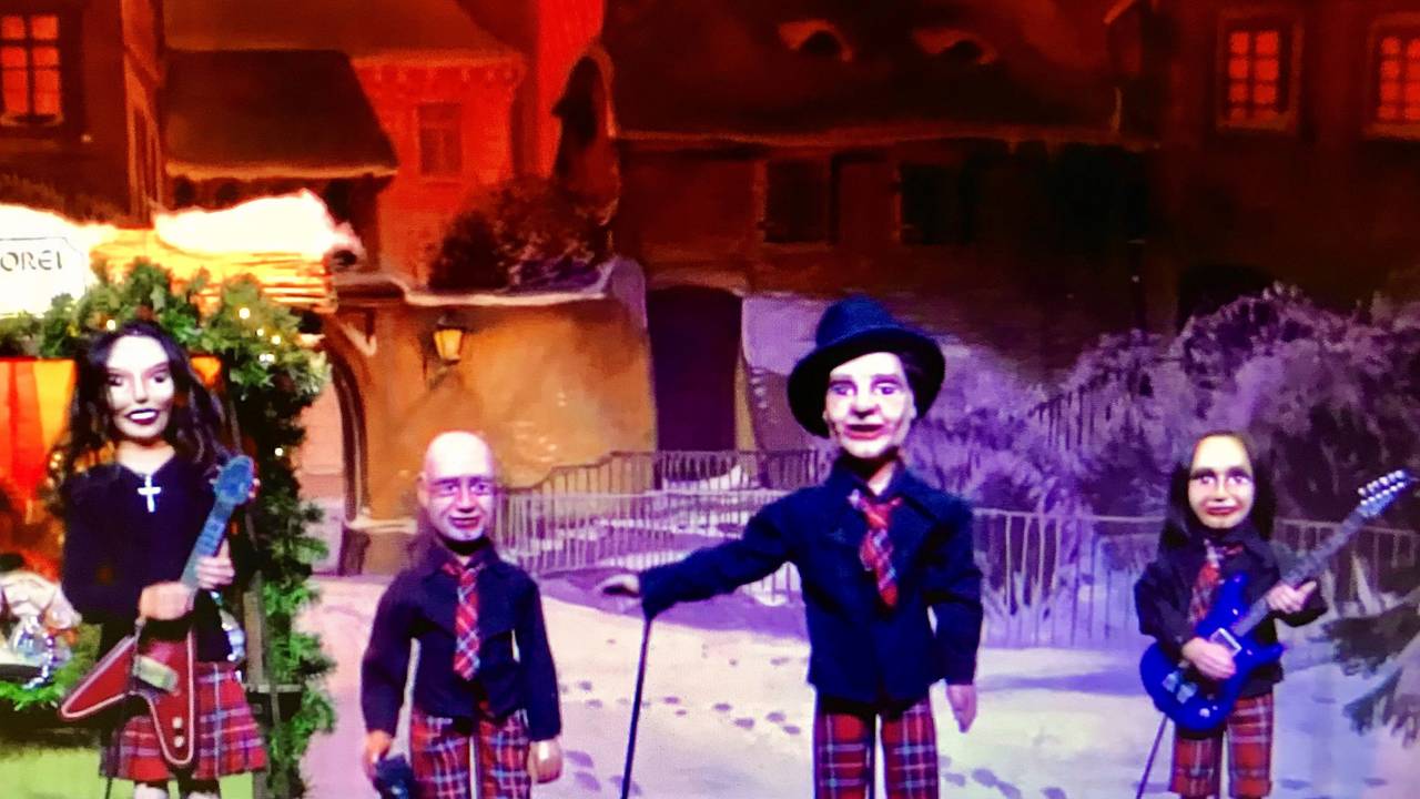 Brings als Puppen im Hänneschen-Theater auf der Bühne.