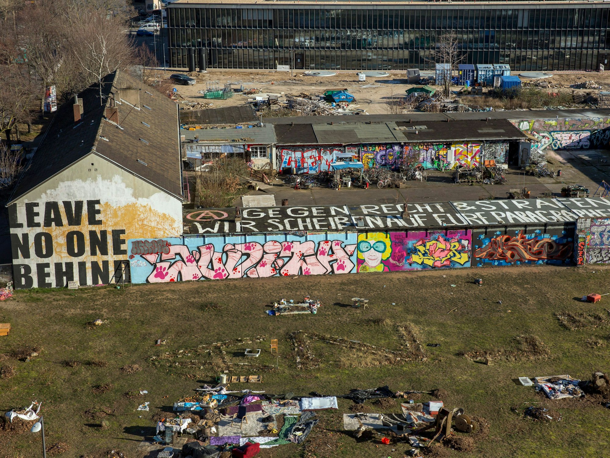 Blick auf das Autonome Zentrum Köln an der Luxemburger Straße