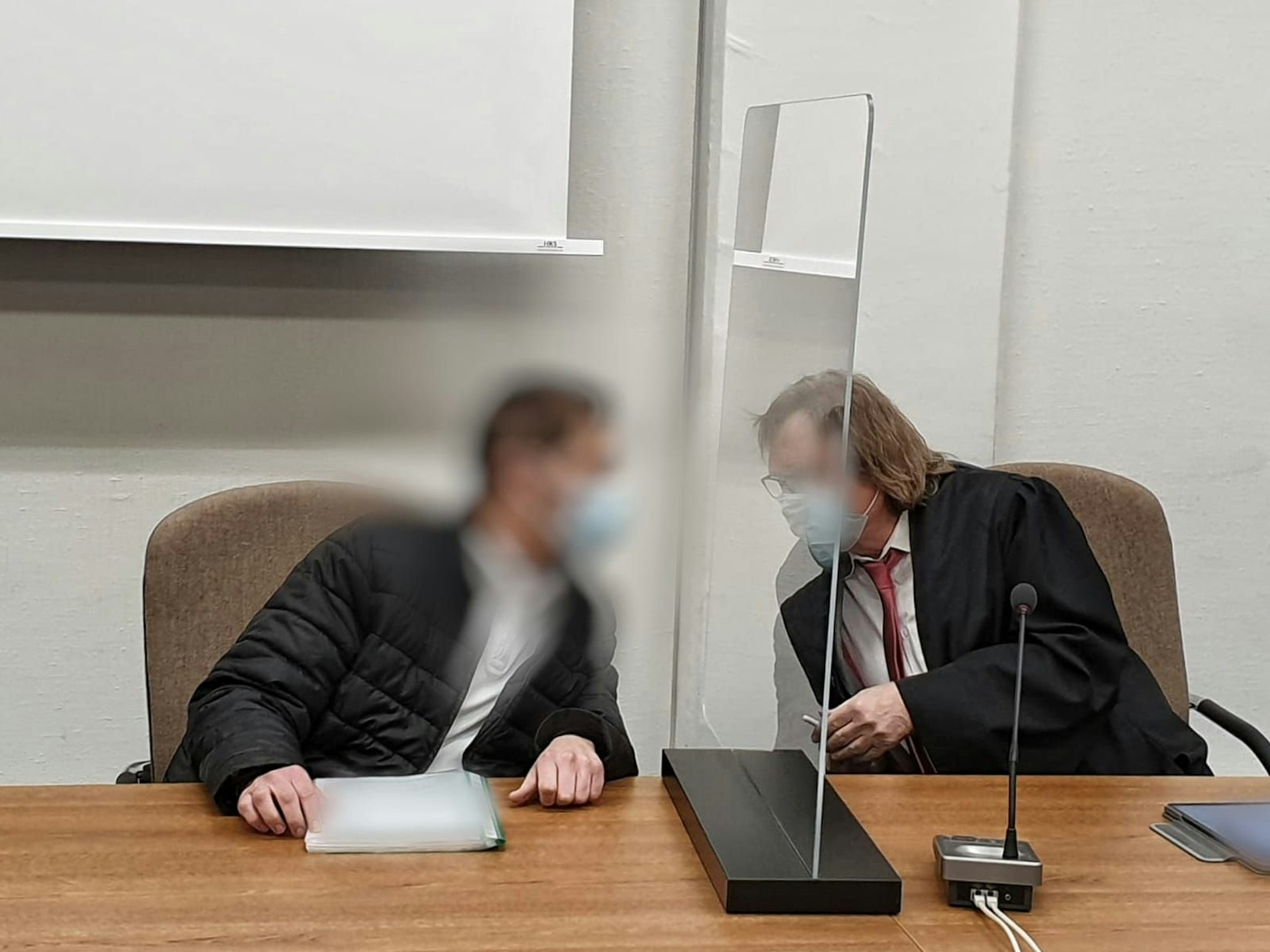 Köln: Angeklagter steht wegen Tierquälerei und Verstößen gegen das Tierschutzgesetz vor Gericht