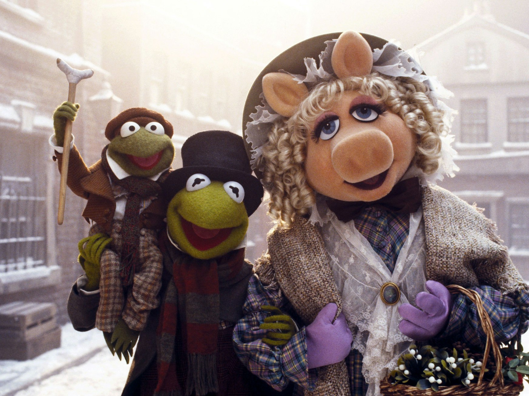 Miss Piggy, Kermit und Co. mischen den beliebten Klassiker von Charles Dickens um den geizigen Geschäftsmann Ebenezer auf.