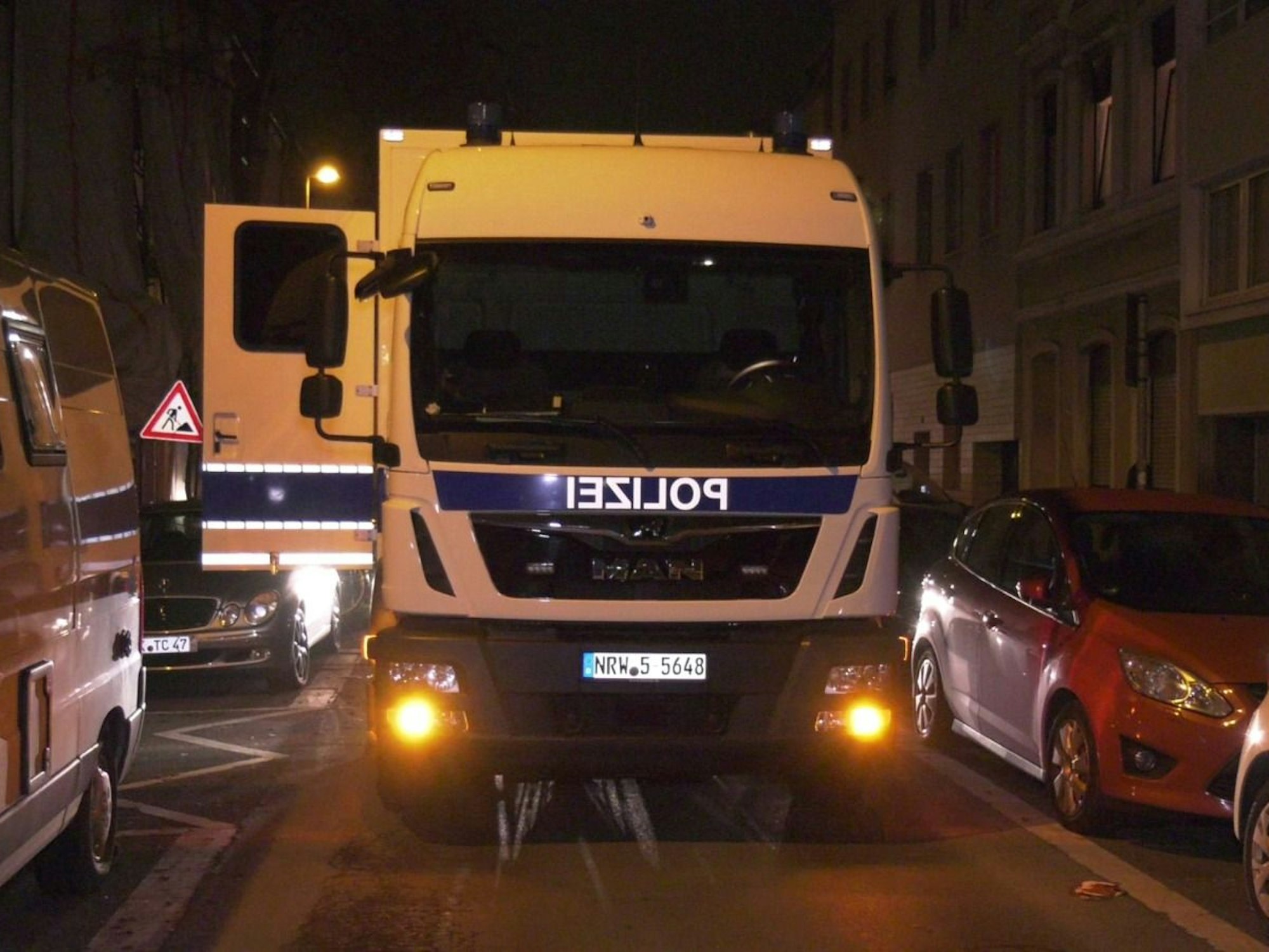 Eine Spezialeinheit der Polizei im Einsatz.