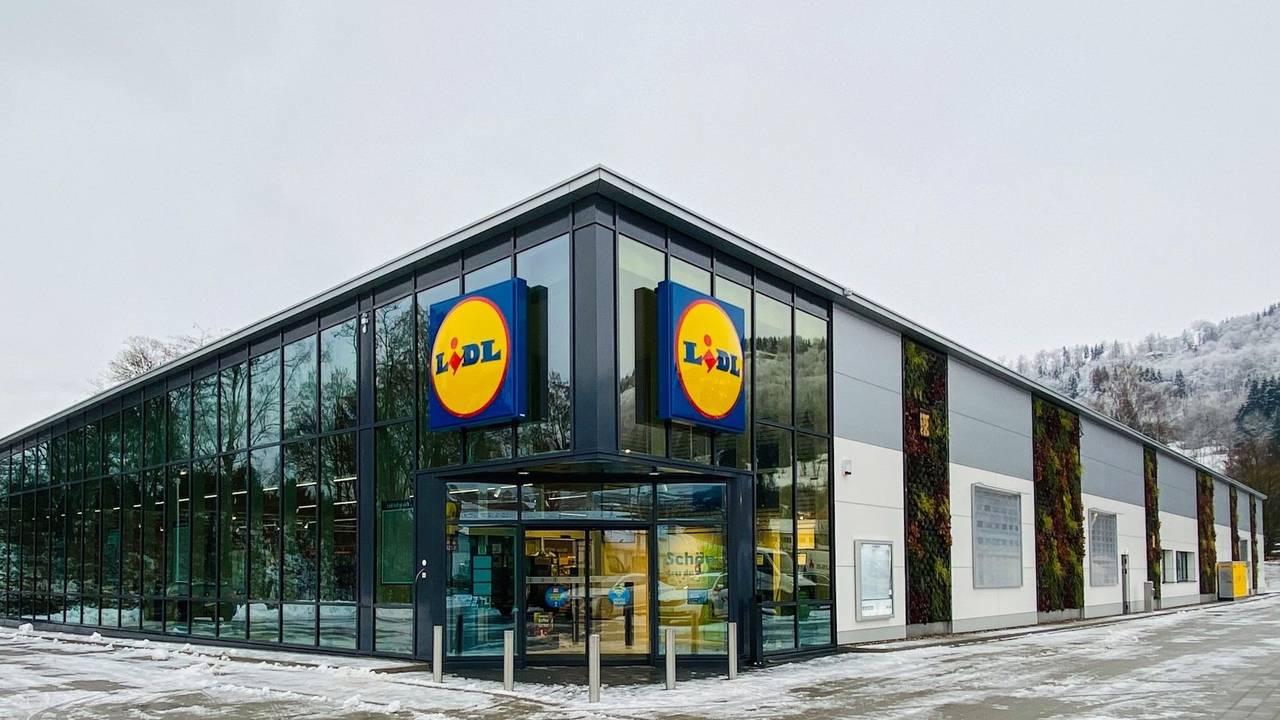 Das Bild zeigt eine Filiale des Discounters Lidl.