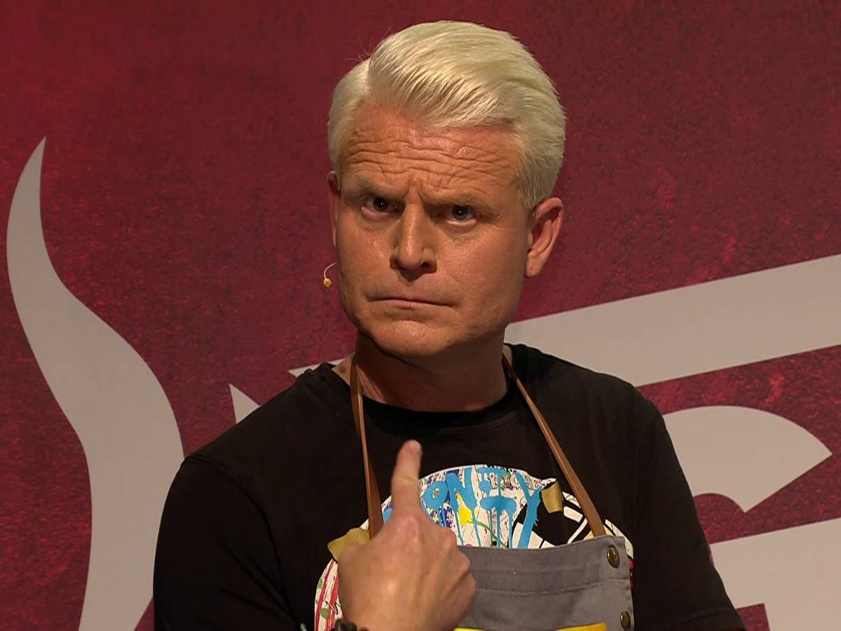 Guido Cantz moderiert am 18. Dezember 2021 ein letztes Mal die ARD-Show "Verstehen Sie Spaß?". Zum Abschied wurde er bei einem "Grill den Henssler"-Auftritt selbst reingelegt.