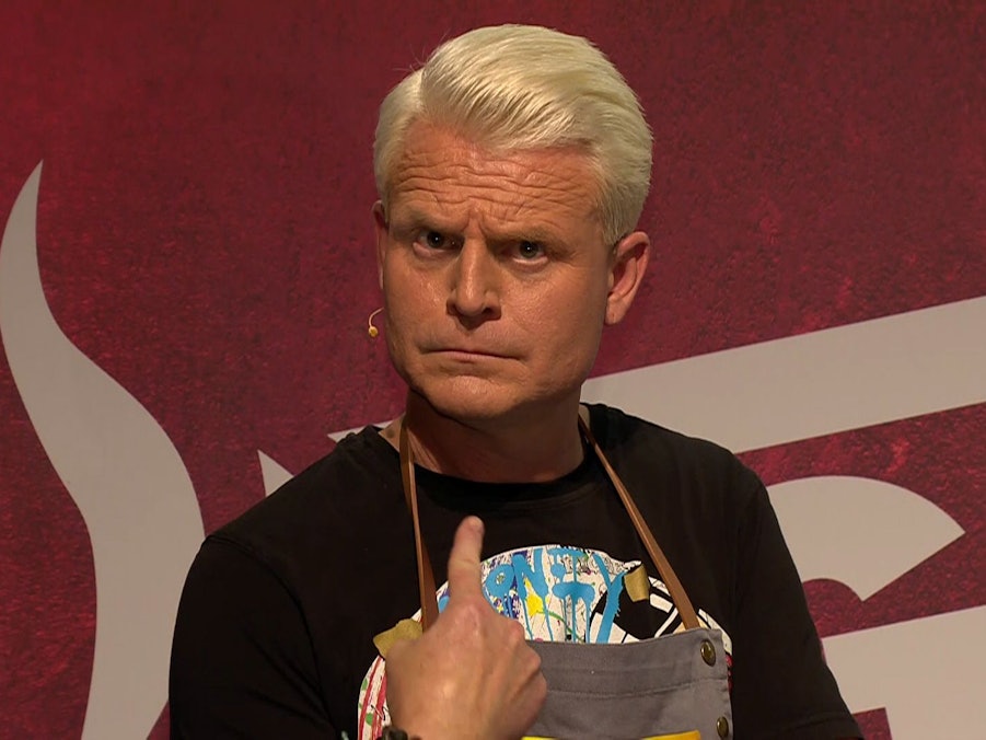 Guido Cantz moderiert am 18. Dezember 2021 ein letztes Mal die ARD-Show "Verstehen Sie Spaß?". Zum Abschied wurde er bei einem "Grill den Henssler"-Auftritt selbst reingelegt.