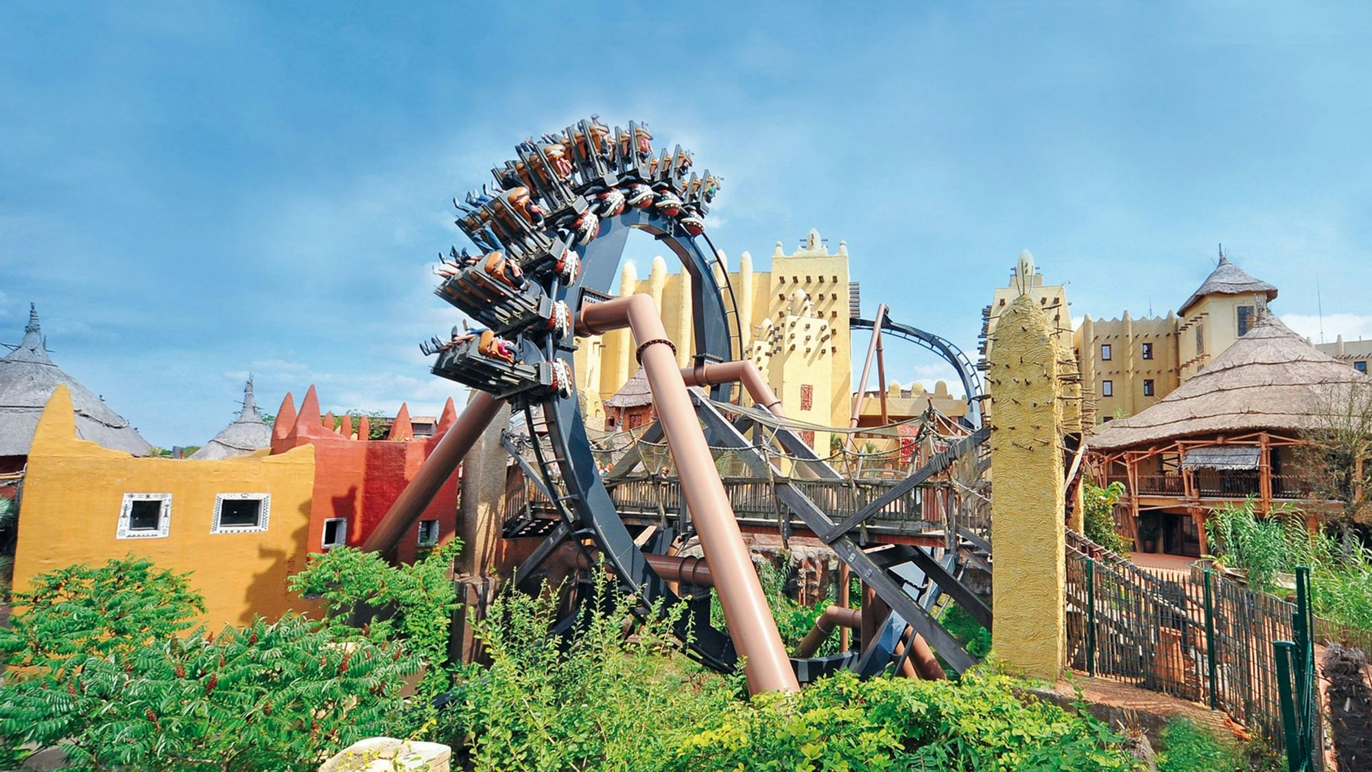Das Bild zeigt einen Teil des Freizeitparks „Phantasialand“ in Brühl bei Köln.