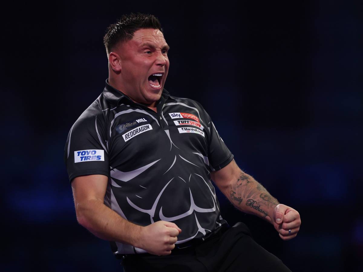 Gerwyn Price (Wales) ballt die Fäuste bei der Darts-WM.