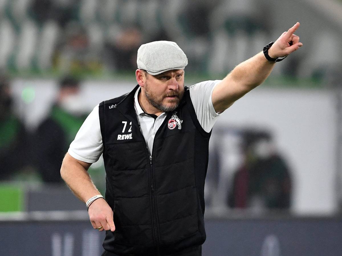 Steffen Baumgart trainiert den 1. FC Köln in Wolfsburg.