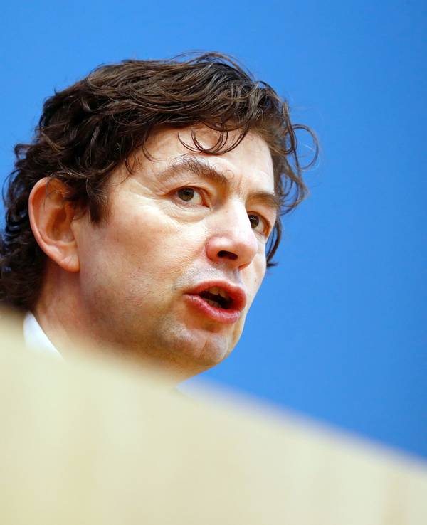 Christian Drosten, Direktor des Instituts für Virologie, Charité Berlin, nimmt an einer Pressekonferenz zur aktuellen Lage in der Corona-Pandemie teil. Das Foto wurde am 22. Januar 2021 geschossen.