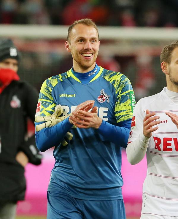 Marvin Schwäbe feiert einen gelungenen Einstand für den 1. FC Köln.
