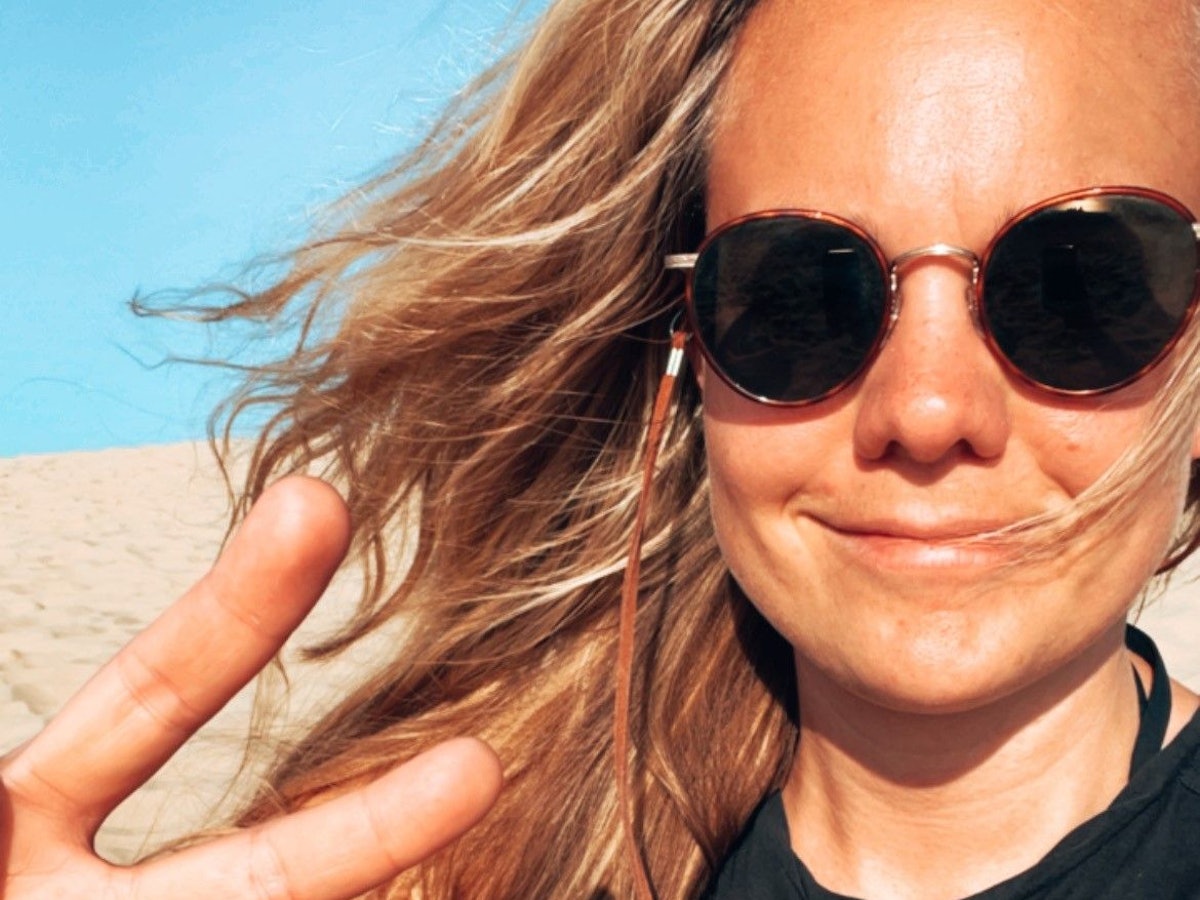 Selfie von Ricarda Hofmann, Host von „Busenfreundin – der Podcast“.