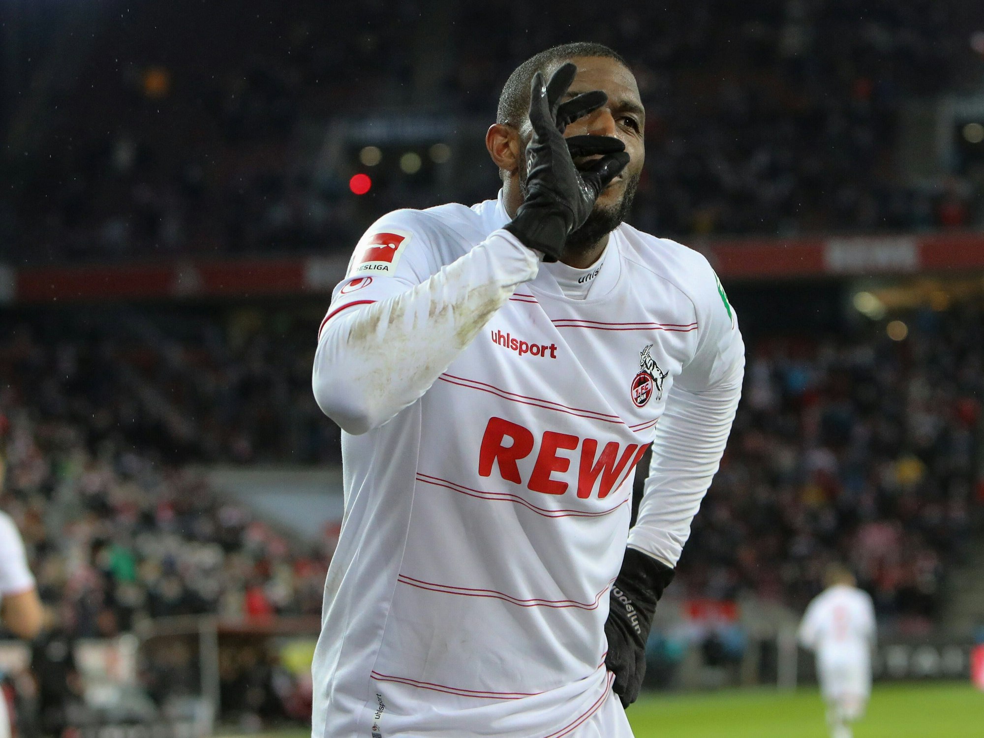 Anthony Modeste jubelt gegen den VfB Stuttgart für den 1. FC Köln.