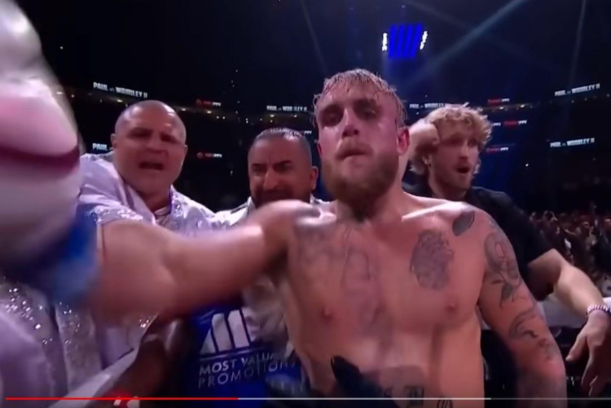 Jake Paul nach dem Sieg in seinem fünften Kampf.