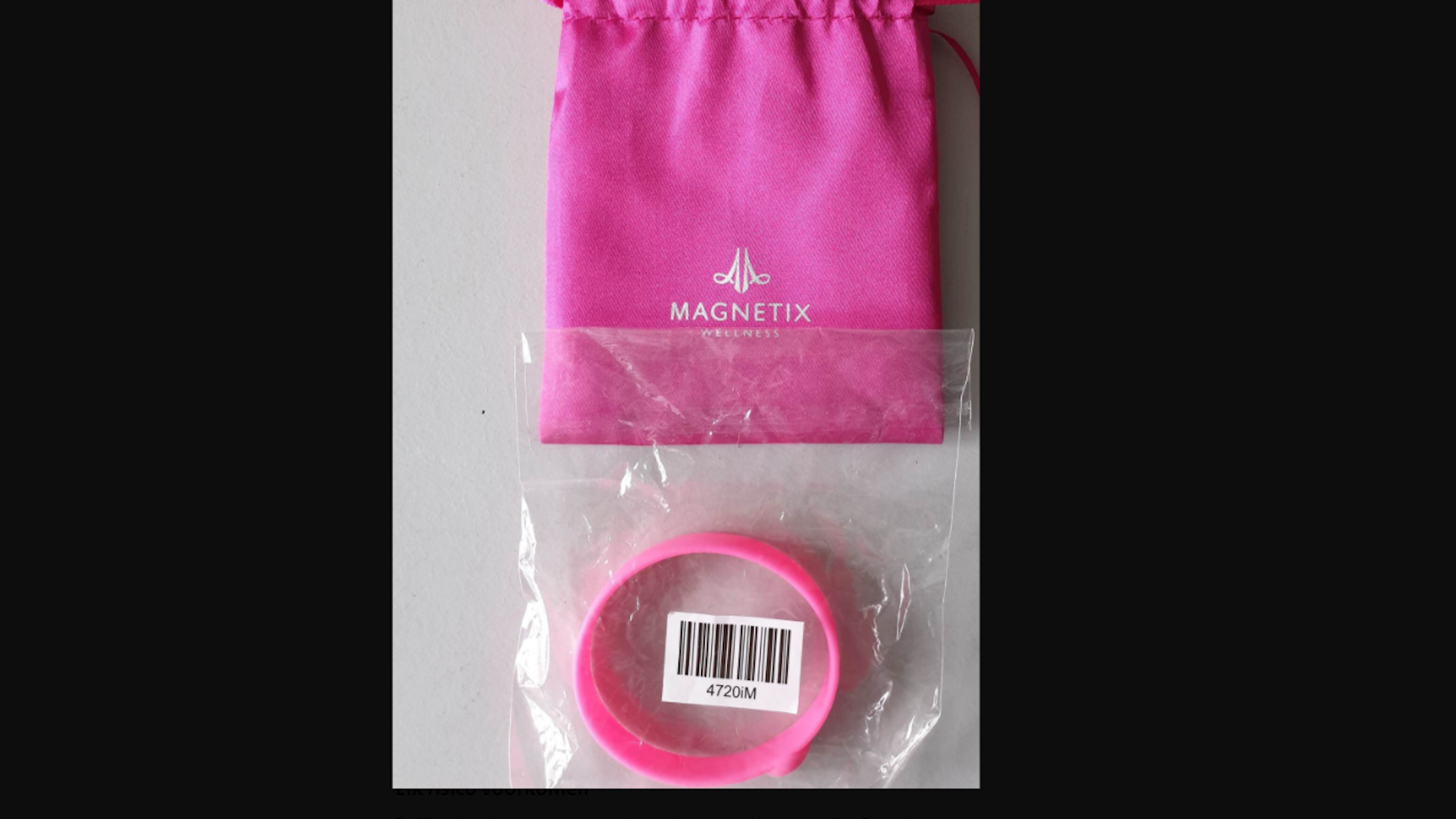 Die niederländische Behörde für atomare Sicherheit und Strahlenschutz warnt vor diesem pinken Armband.