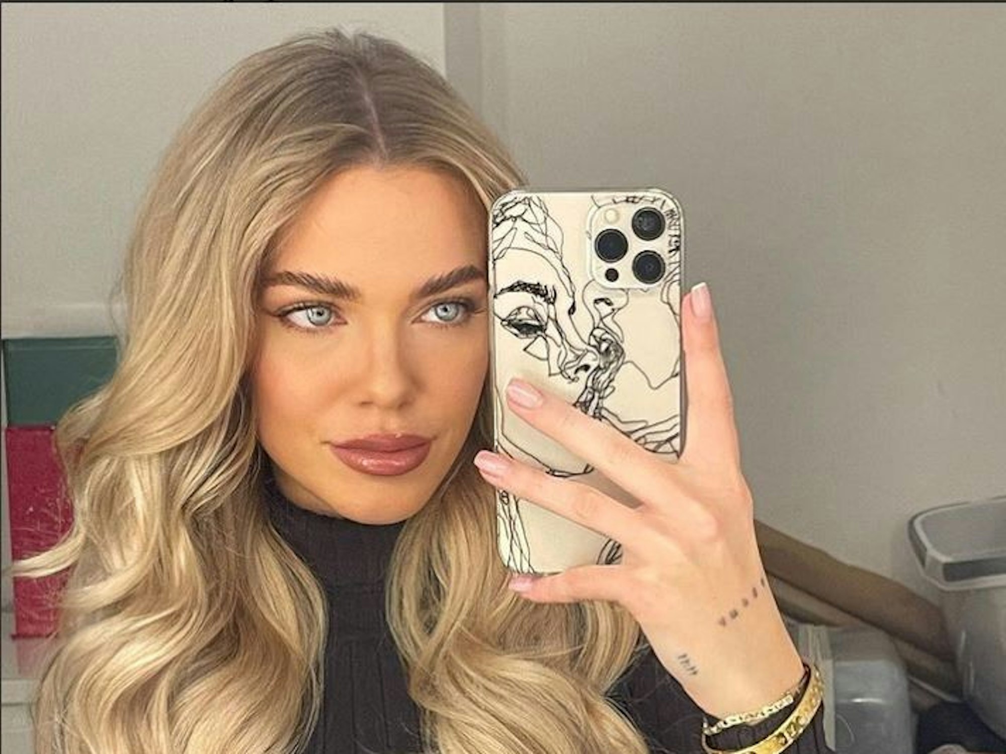 Fans sorgen sich um die frisch operierte Laura Maria (hier auf einem Selfie vom 16. Dezember 2021), die mal die Freundin von Pietro Lombardi war.