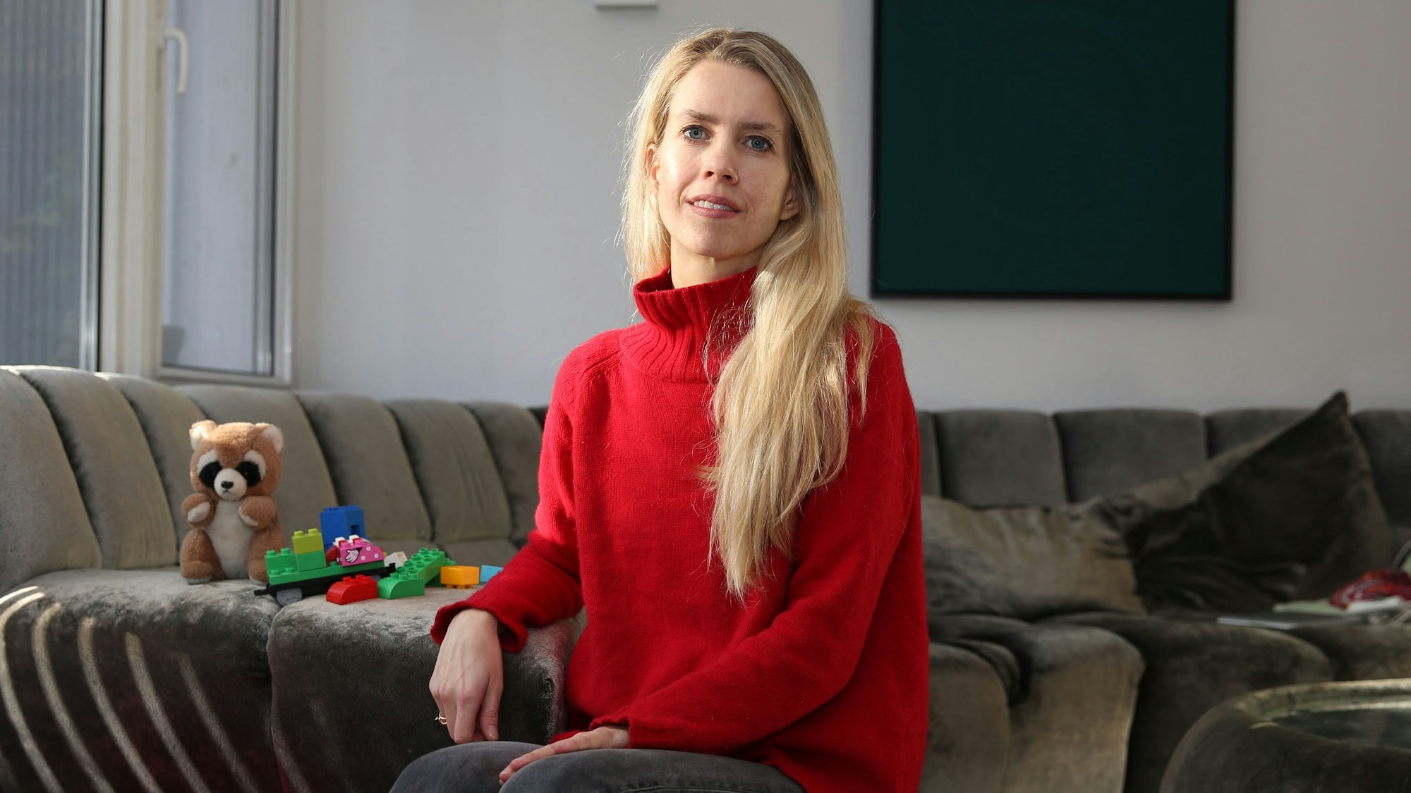 Köln:
Luise Bassiri (36) aus Lindenthal hat seit drei Jahren Krebs und gilt nach vielen Chemos
als nicht heilbar.