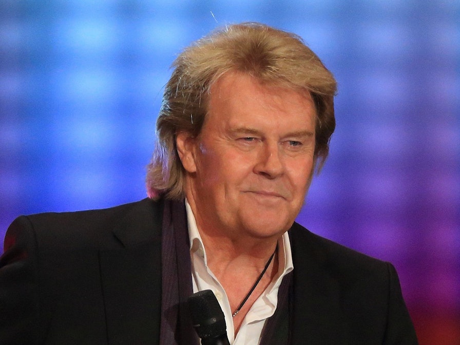 Oh, je: Howard Carpendale hätte bei seinem Auftritt beim „Adventsfest der 100.000 Lichter“ mit Florian Silbereisen fast die heimelige Stimmung verdorben. Unser Foto zeigt den Sänger 2013 bei einem Auftritt.