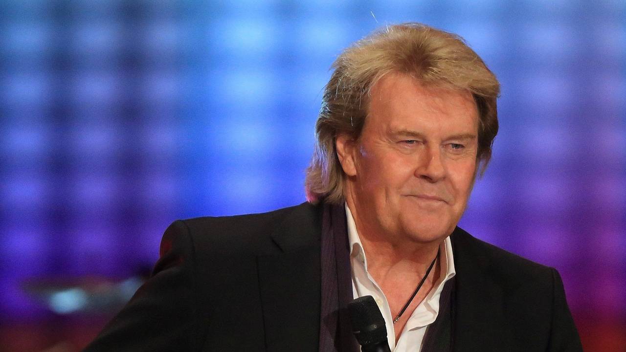 Oh, je: Howard Carpendale hätte bei seinem Auftritt beim „Adventsfest der 100.000 Lichter“ mit Florian Silbereisen fast die heimelige Stimmung verdorben. Unser Foto zeigt den Sänger 2013 bei einem Auftritt.