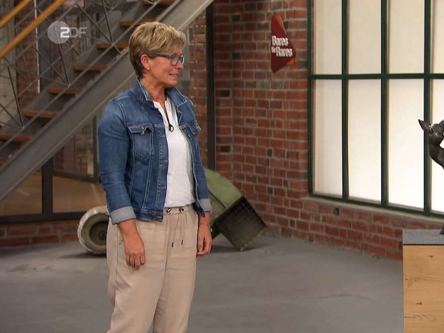 Bares für Rares, 21.12.2021 (ZDF)
Peggy Fischer verkauft ein Rehkitz aus Bronze
Screenshot zur Berichterstattung erstellt