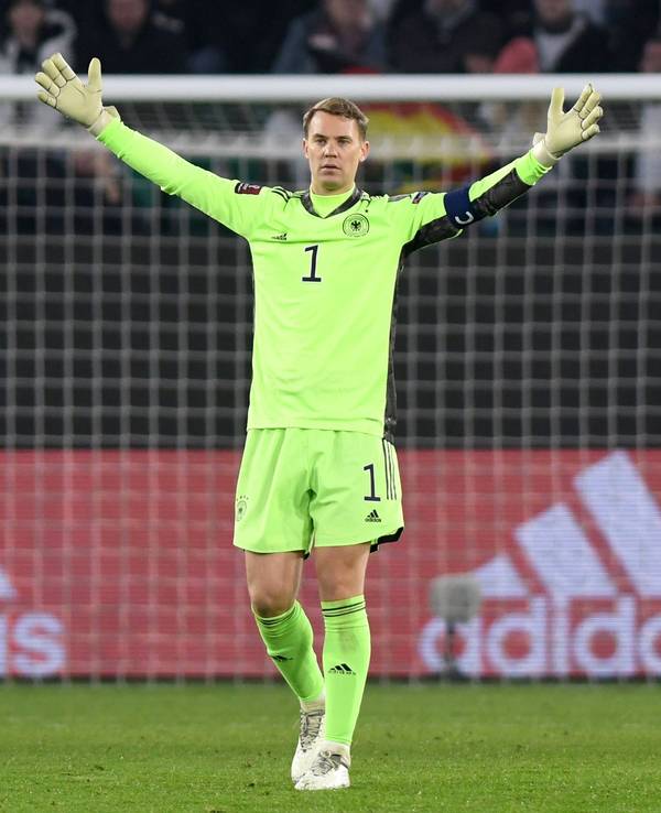 Manuel Neuer, hier im Tor der Nationalmannschaft, muss in Quarantäne.
