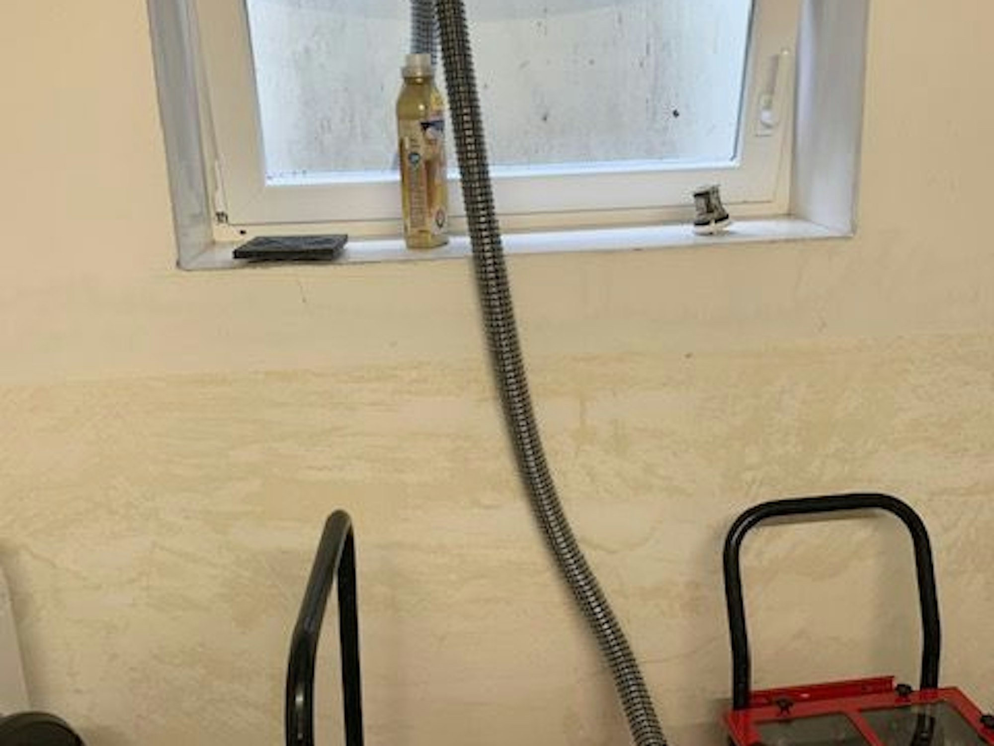 Sanierungsarbeiten im Haus des Kölner Flutopfers Markus Jonas