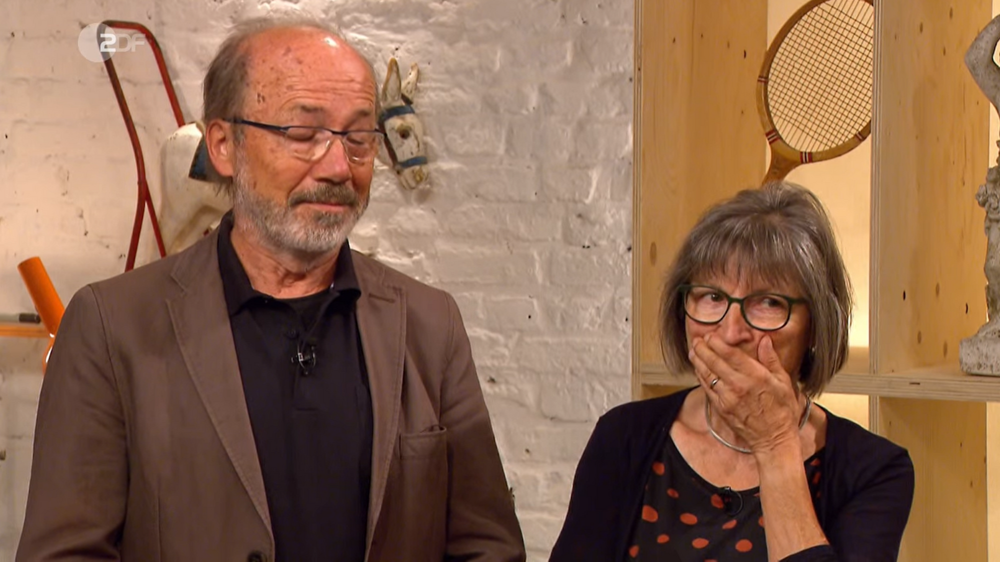 Das Bild zeigt das Ehepaar Lauf, das bei „Bares für Rares“ am 23. Dezember 2021 eine Kette verkaufen wollte.