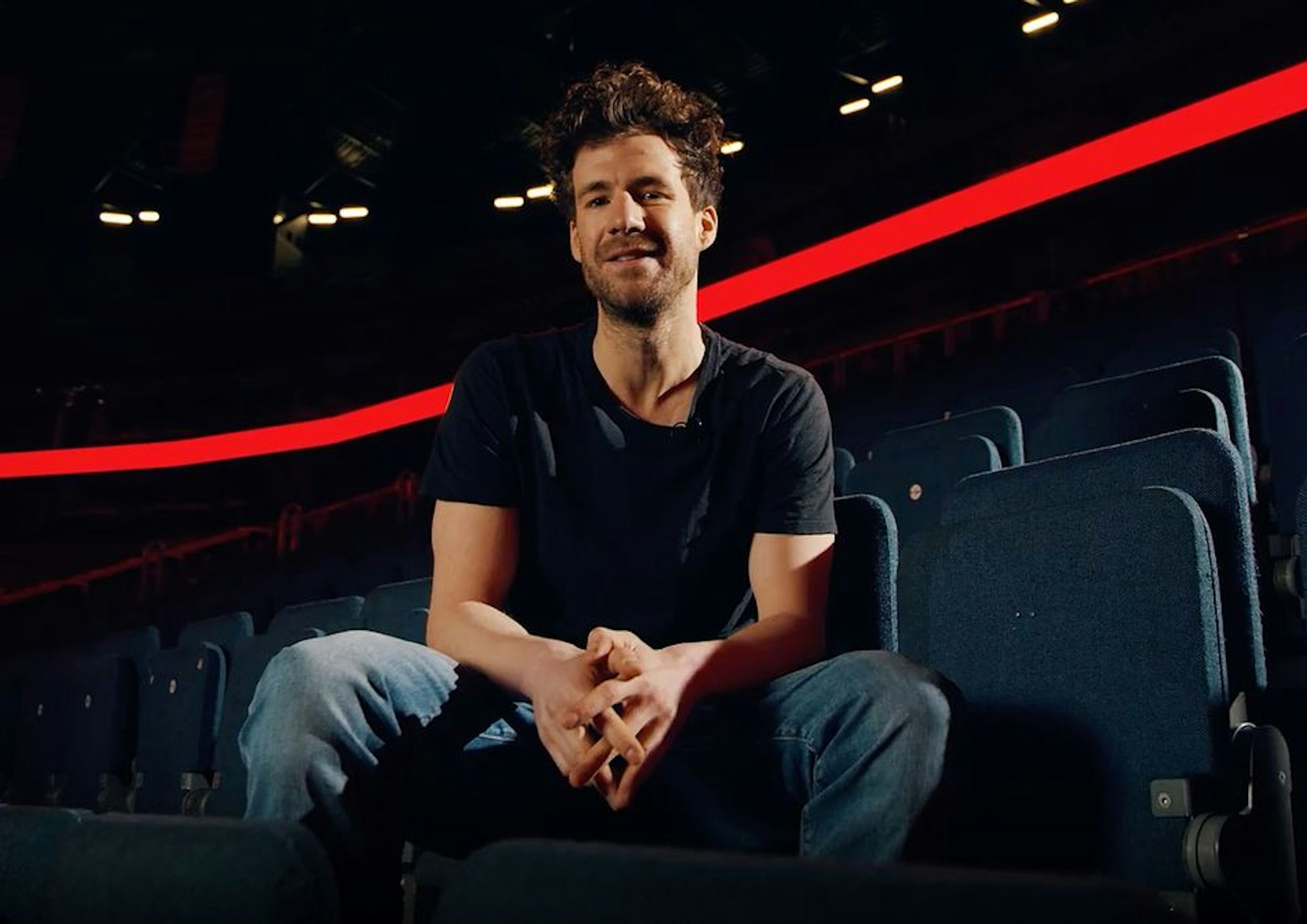 Luke Mockridge (hier Anfang 2021 in der leeren Lancess-Arena zu sehen) will im nächsten Jahr auf die Bühne zurückkehren.