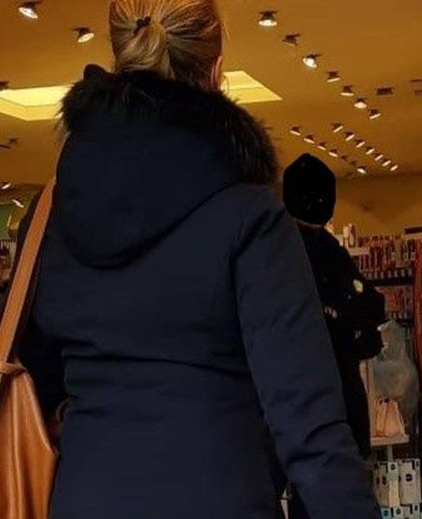 Mann in einem dm in Bergisch Gladbach