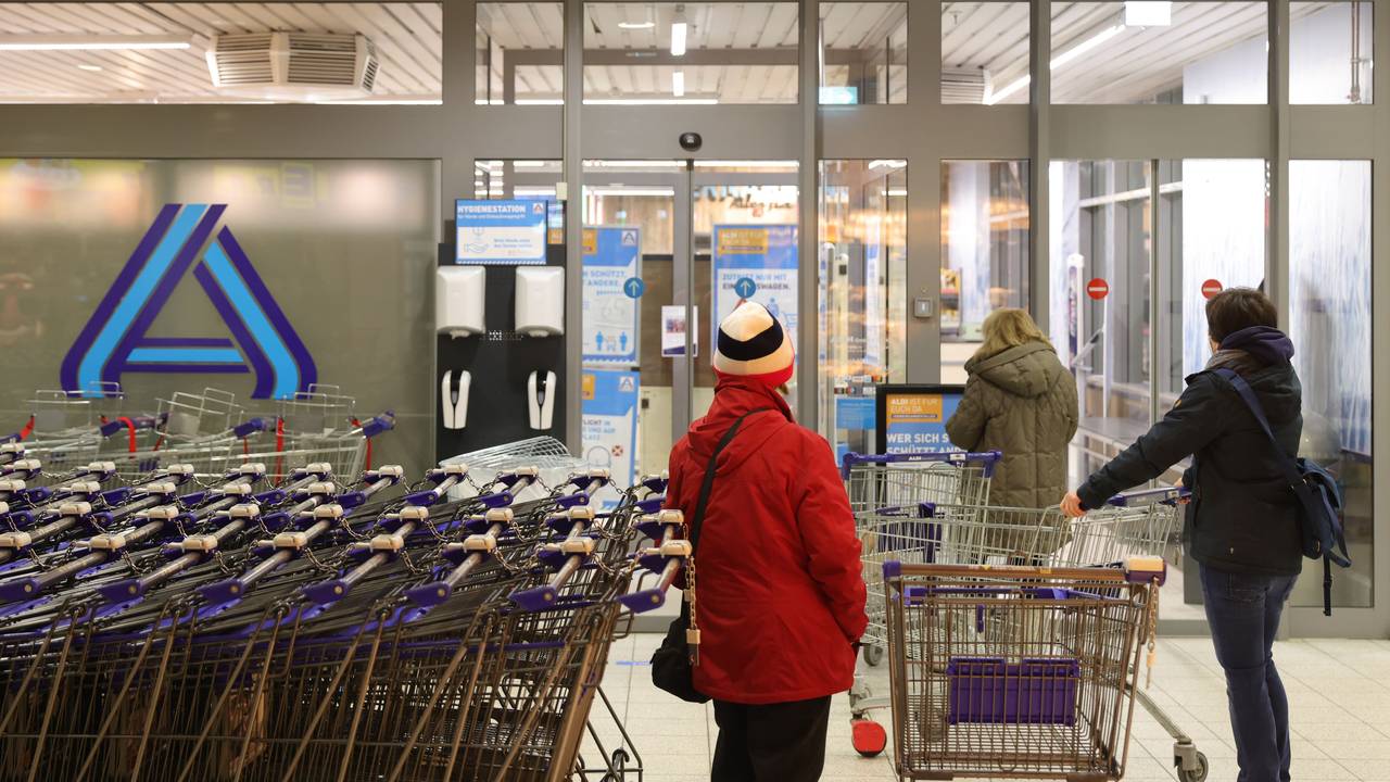 Rückruf bei Aldi: Ein beliebtes Getränk kann gefährlich werden. Unser Symbolbild entstand 2021 in Wentdorf.