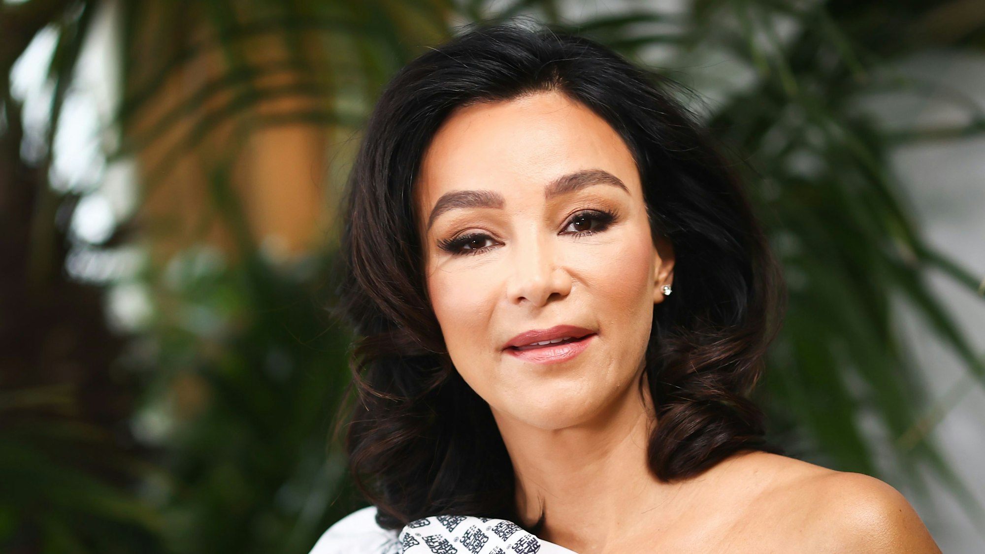 Verona Pooth blickt in die Kamera