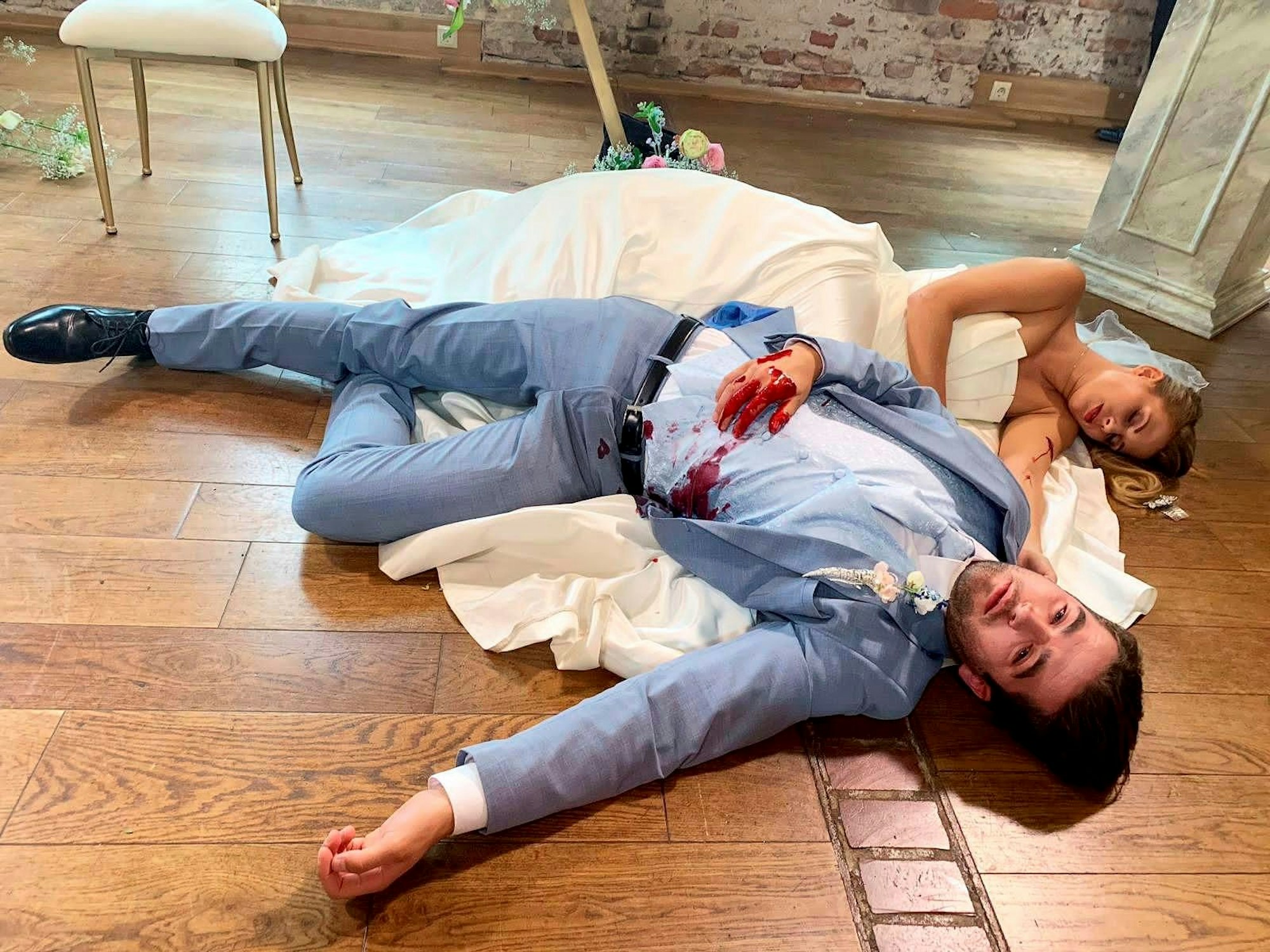 In der Serie und im richtigen Leben sind Daniel und Caro ein Paar.