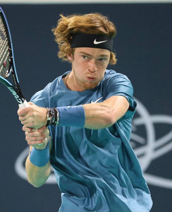 Andrey Rublev am 18. Dezember 2021 beim Finale von Abu Dhabi. Nun wurde er positiv auf Corona getestet.