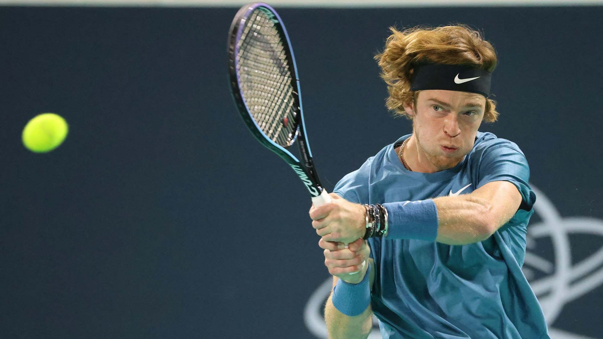 Andrey Rublev am 18. Dezember 2021 beim Finale von Abu Dhabi. Nun wurde er positiv auf Corona getestet.