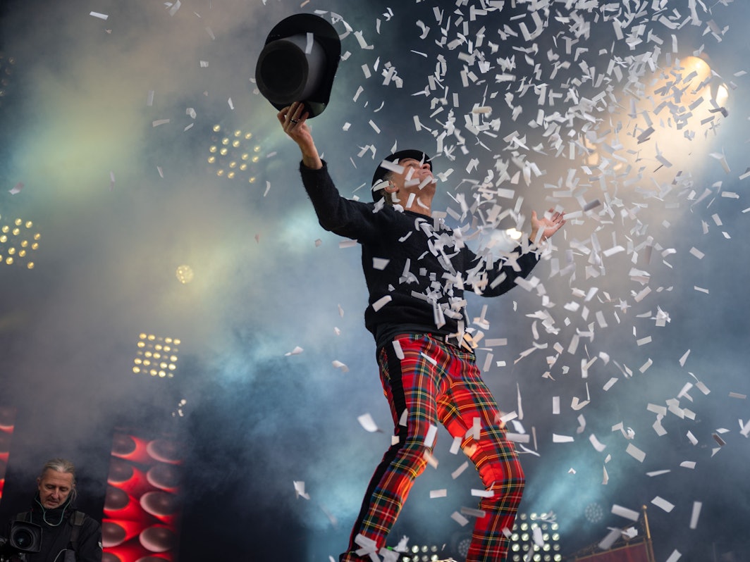 Peter Brings auf der Bühne am Heumarkt.