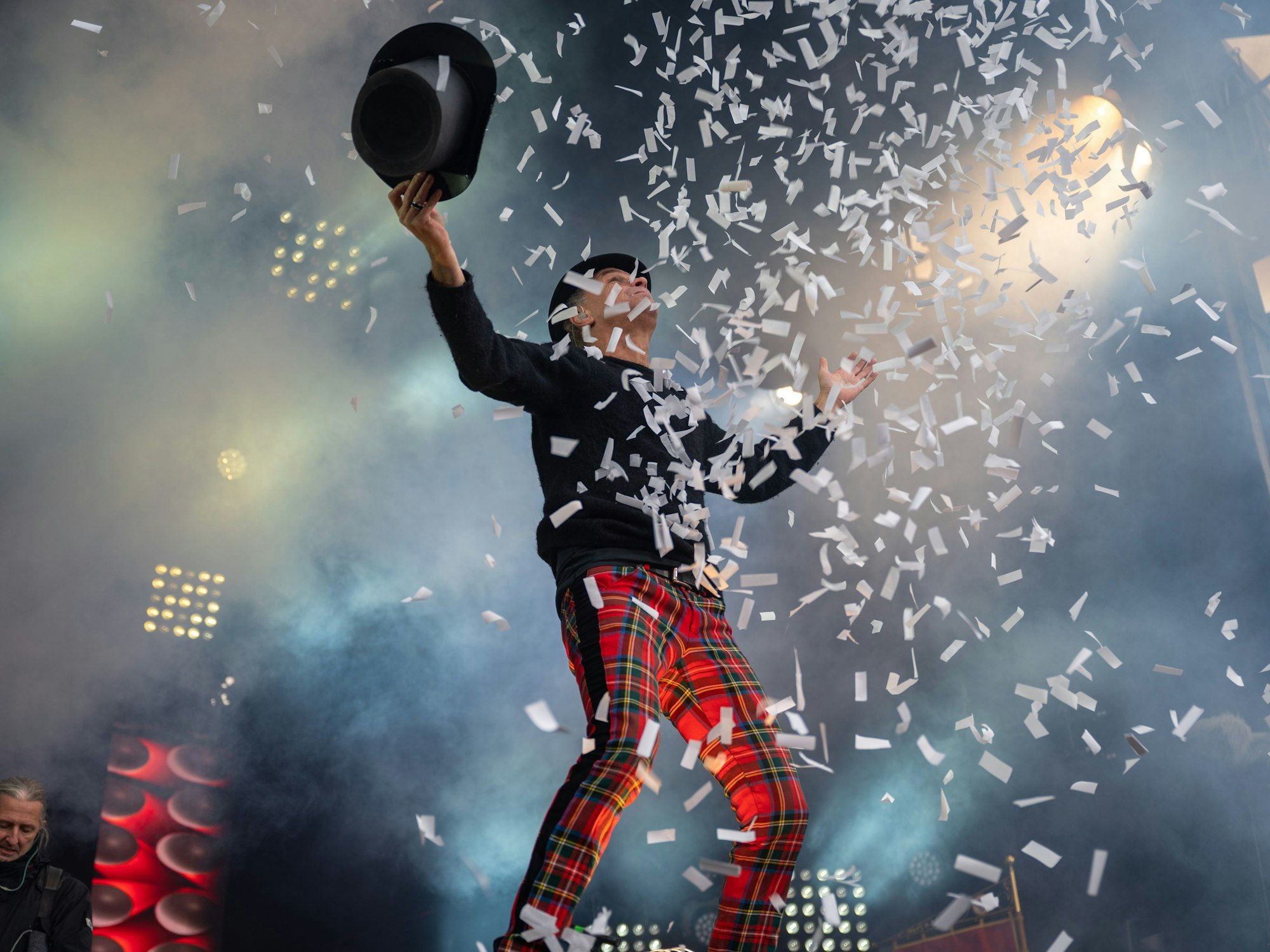 Peter Brings auf der Bühne am Heumarkt.