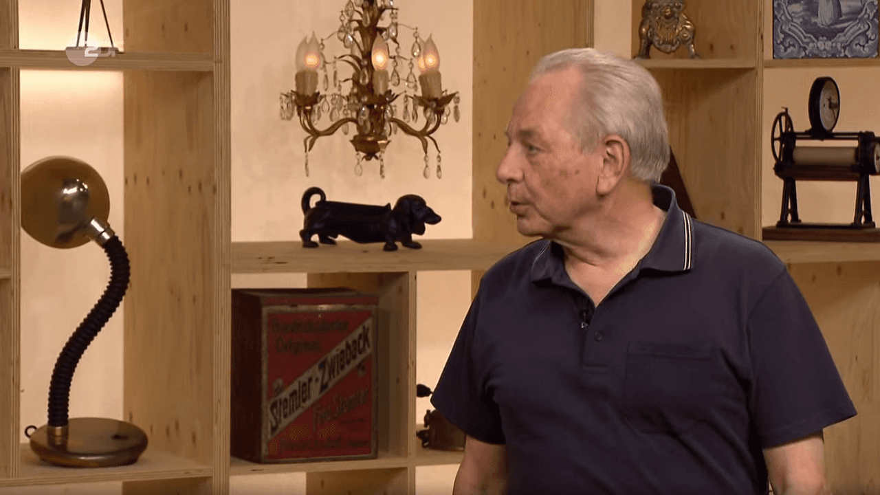 „Bares für Rares“-Kandidat Norbert Traeder am Dienstag (28.12.2021) in der ZDF-Show „Bares für Rares“.